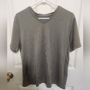 Unbound Merino Large V Neck Shirt